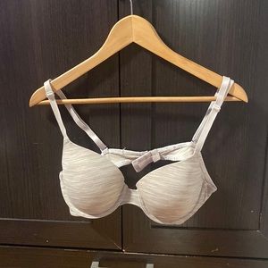 PINK Victoria’s Secret bra